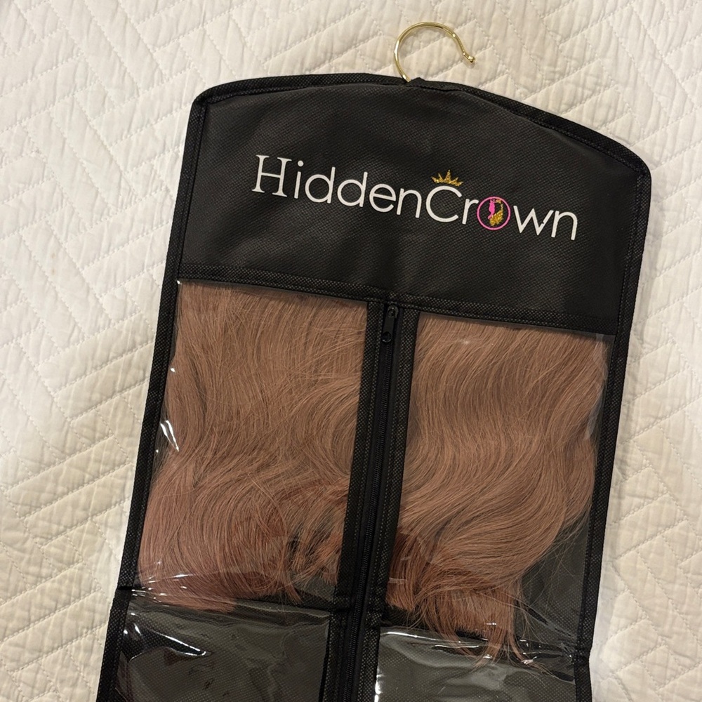 NWOT Hidden Crown Halo Hair Extensions - Light Brown/Darkest Blonde #8